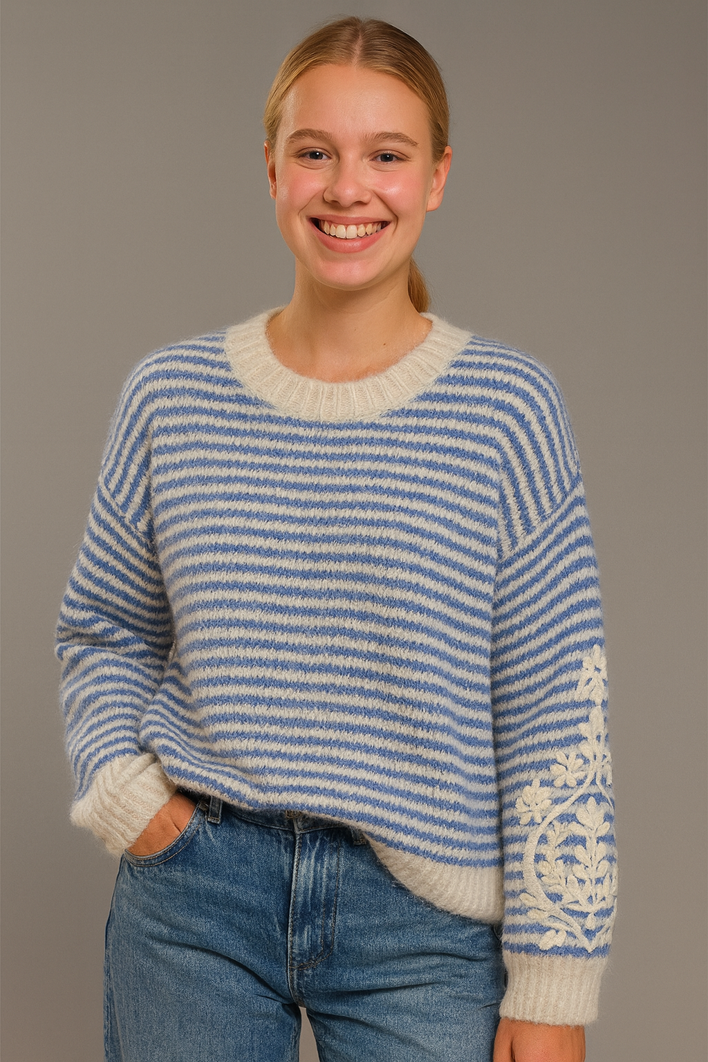 🧵 Blue and ecru striped sweater with floral embroidery AP137 for wholesale on Faire1
