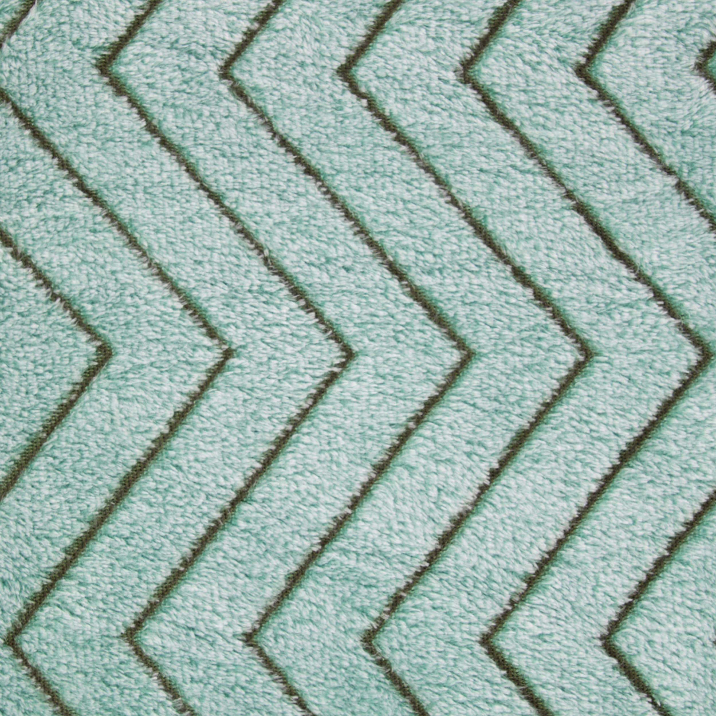 Arkwright Home - Wholesale Throw Blanket - Fleece Throw Blankets, Chevron Pattern13