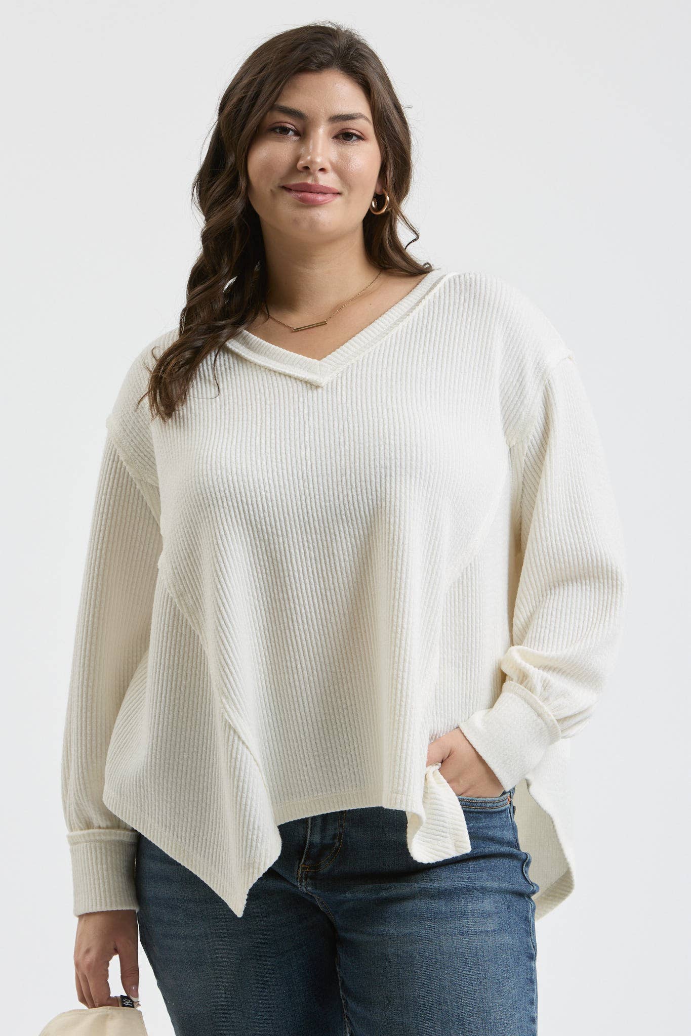 Blu Pepper - Wholesale Knit Top - Women's - PLUS V NECK ASYMMETRICAL HEM LONG SLEEVE KNIT TOP9