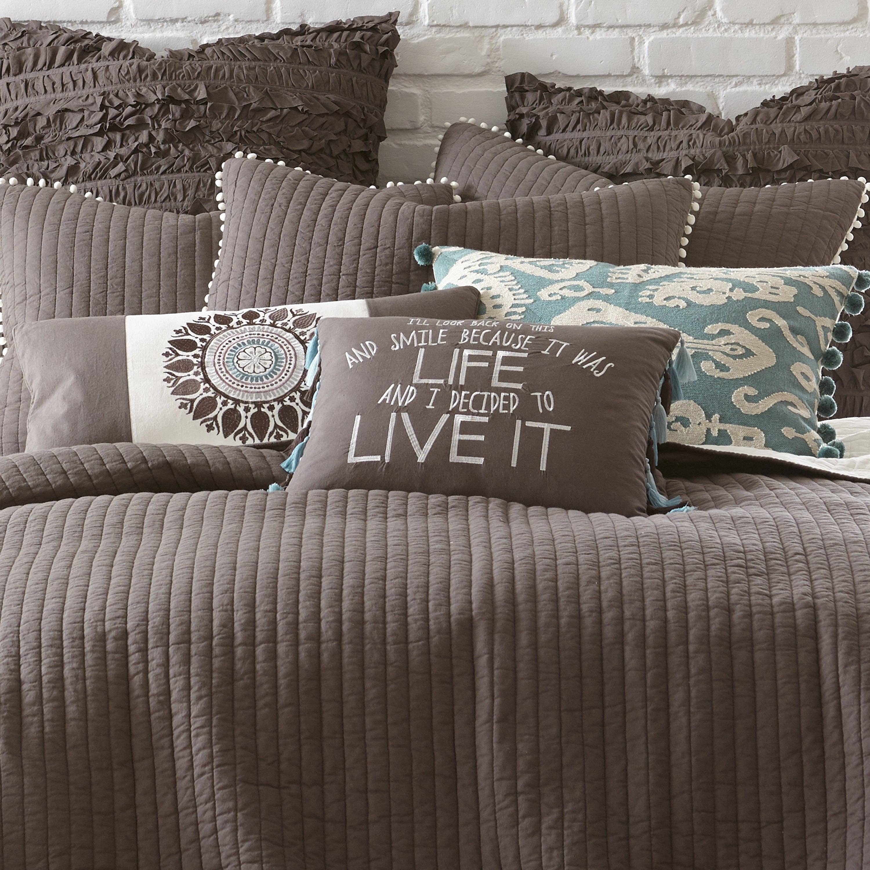 Levtex Home - Wholesale Quilt - Pom Pom dekbed8