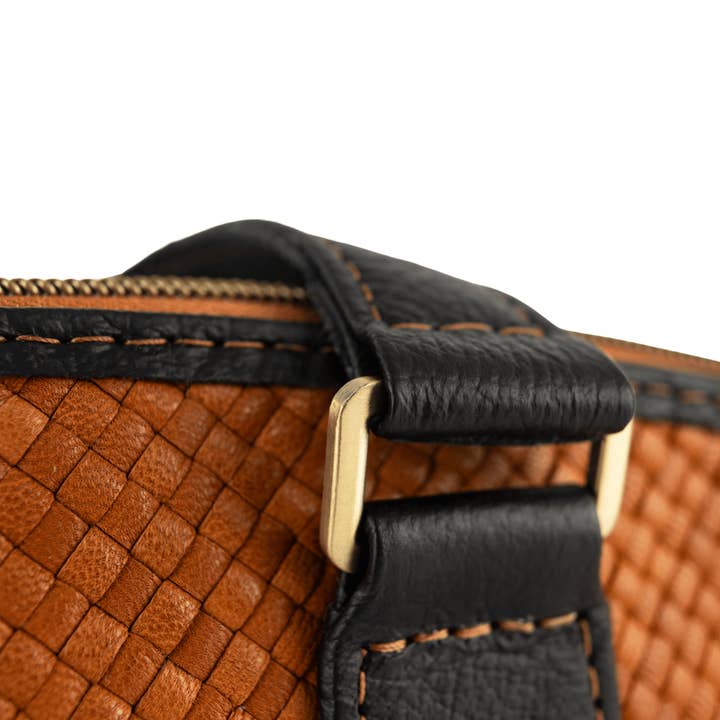 Deux Mains: Haiti Fair Trade - Wholesale Satchel - Women's - East-West Handbag7