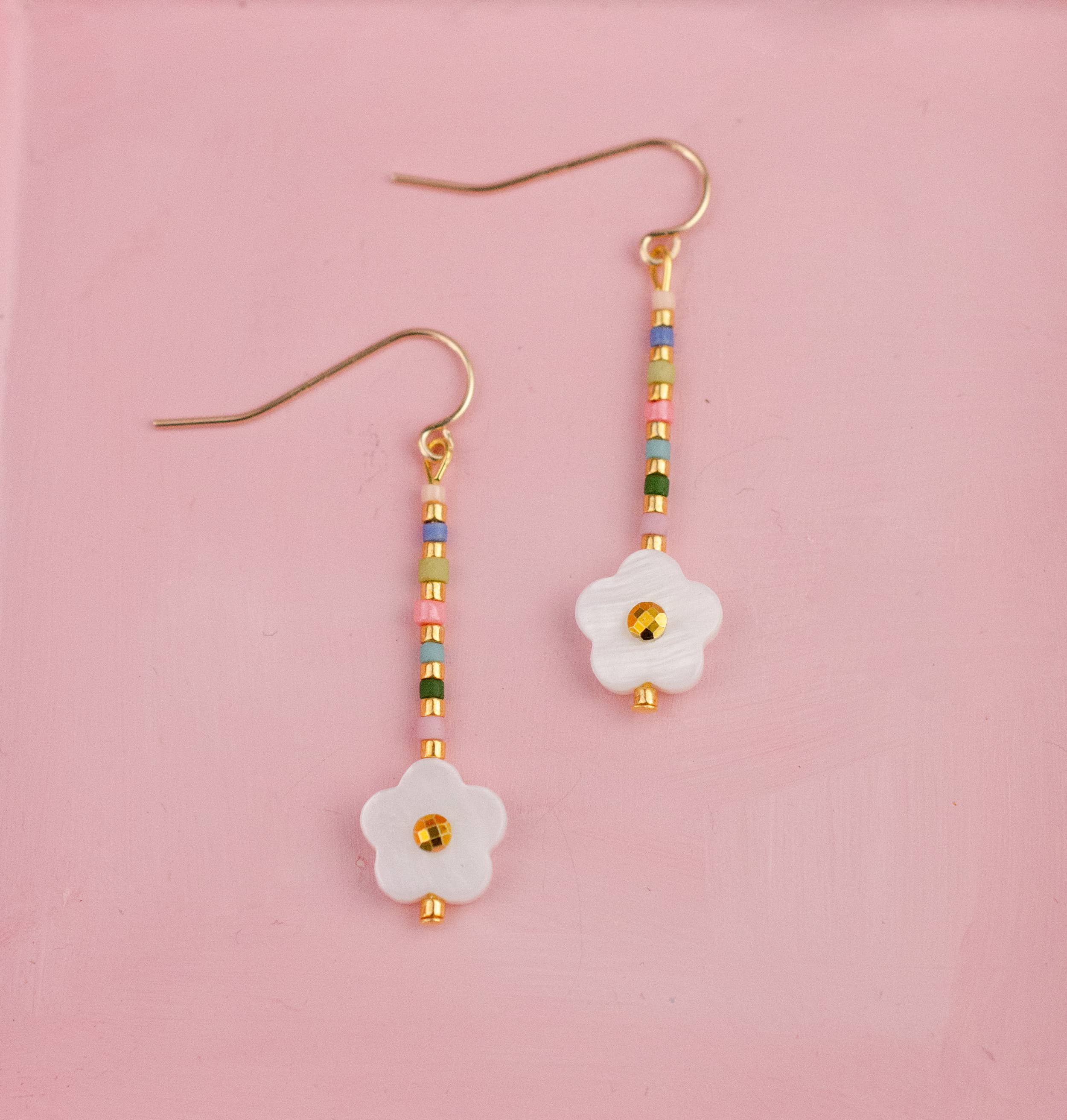Jill Makes - Wholesale Dangle Earrings - Dainty Shell Rainbow Flower Earrings1