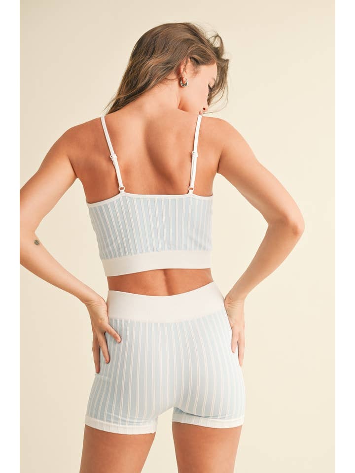 KIMBERLY C - Wholesale Sportkledingset - Dames - Gestreepte Cami Top en Shorts Set26