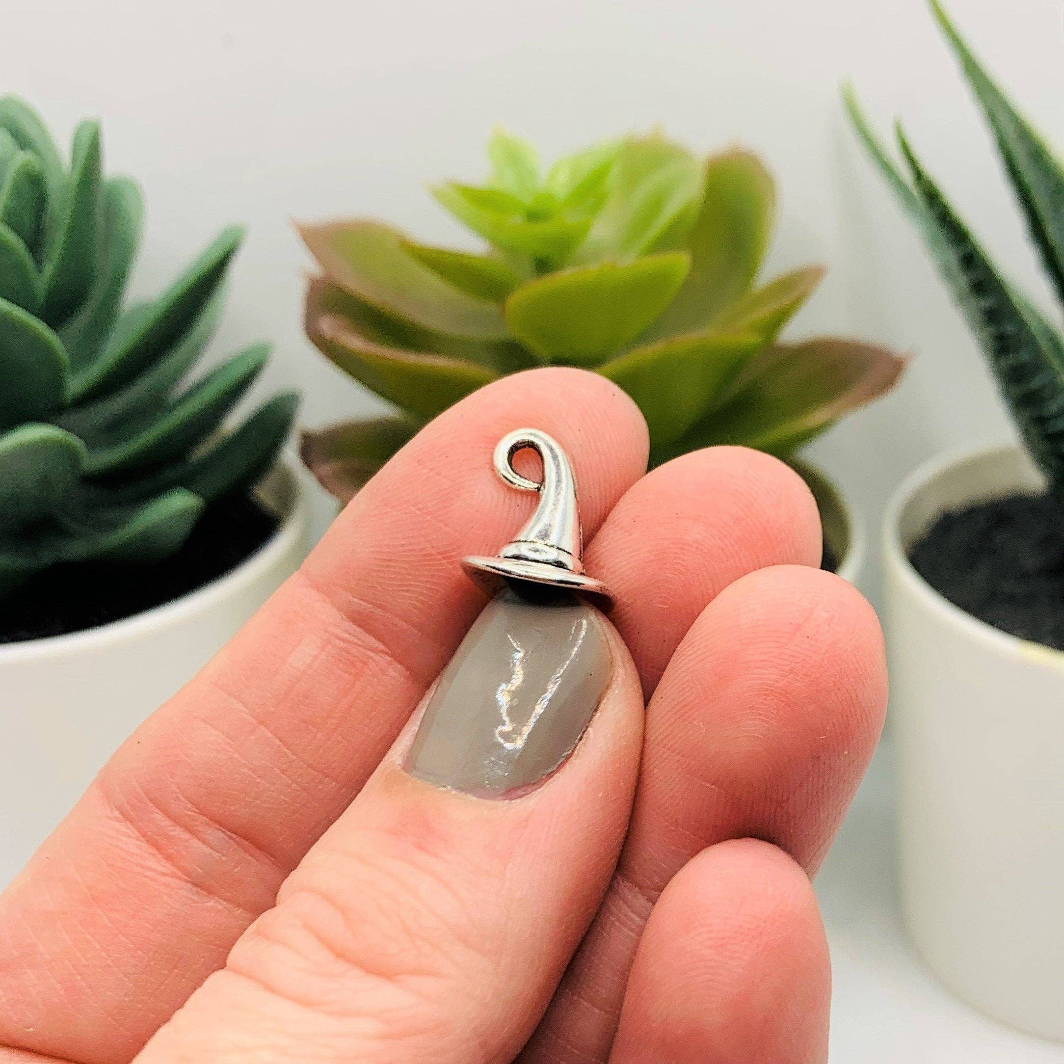 Guerrilla Charm - Wholesale Individual Charm/Pendant - Silver Witch Hat 3D Charms, 11x11mm1