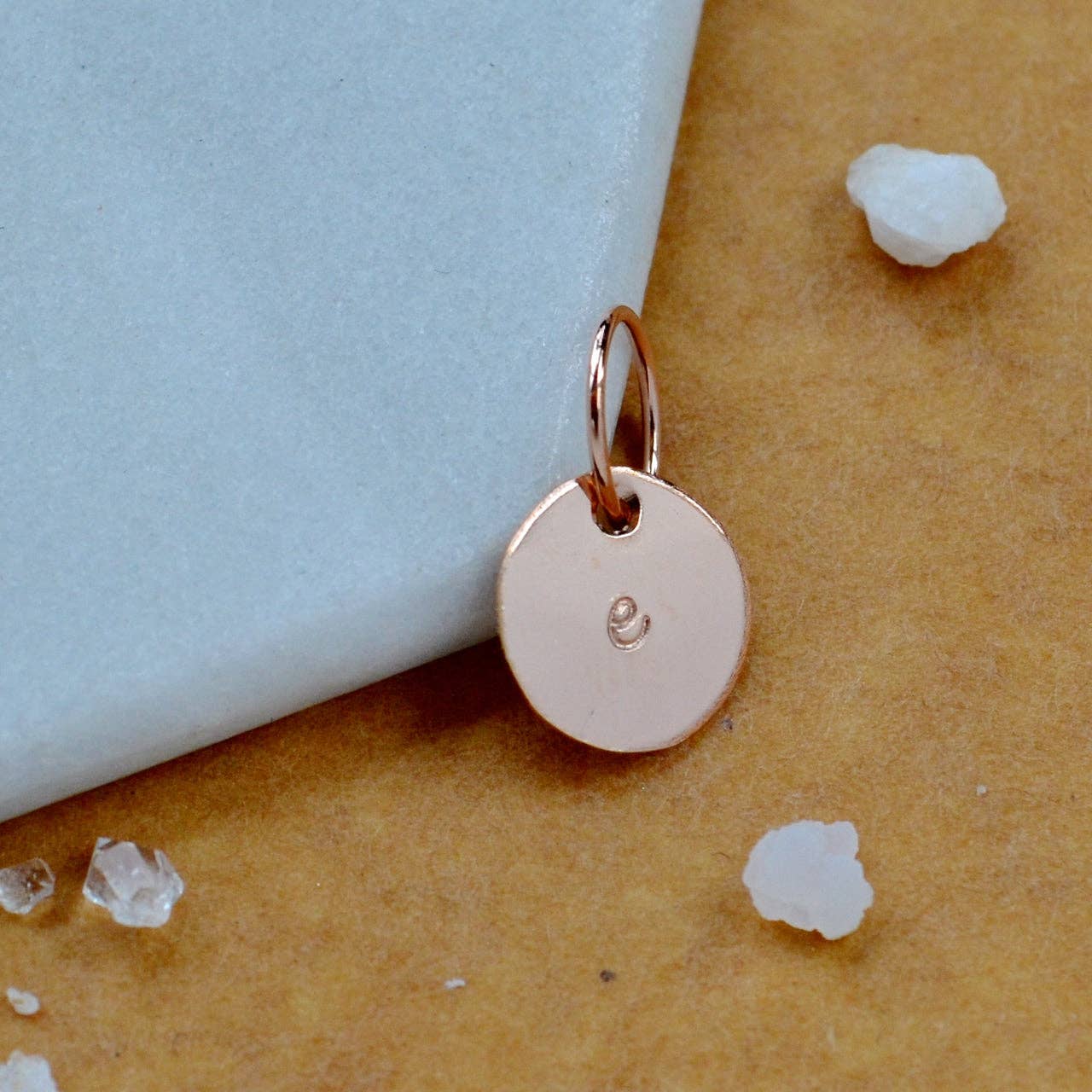 Foamy Wader - Venta al por mayor Abalorios/colgantes individuales - Set de abalorios con letra cursiva en minúscula, con letra cursiva, triple metal21