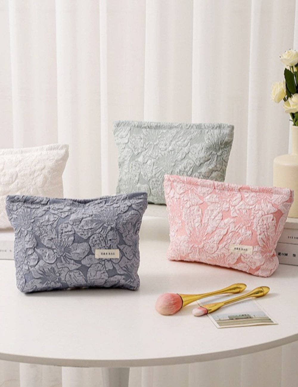 Dipped Shop - Wholesale Makeup/Cosmetic Bag - Floral Jacquard Portable Cosmetic Bag DPB10035