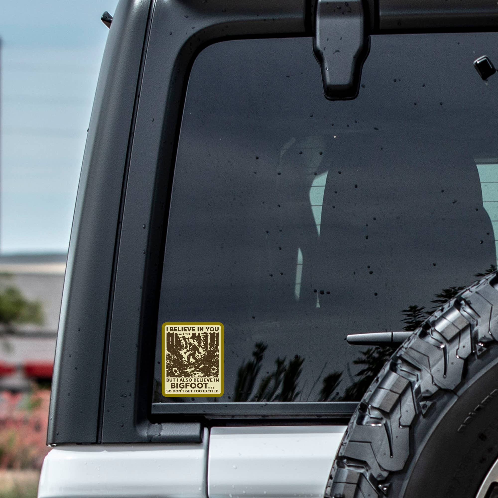 Juju and Moxie - Vente Autocollant - Autocollant en vinyle de haute qualité Bigfoot sarcastique mignon cryptide3