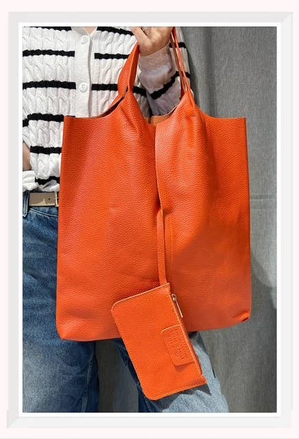 Z et Z - Wholesale Belt Bag - Women's - Grained leather or iridescent leather tote bag14