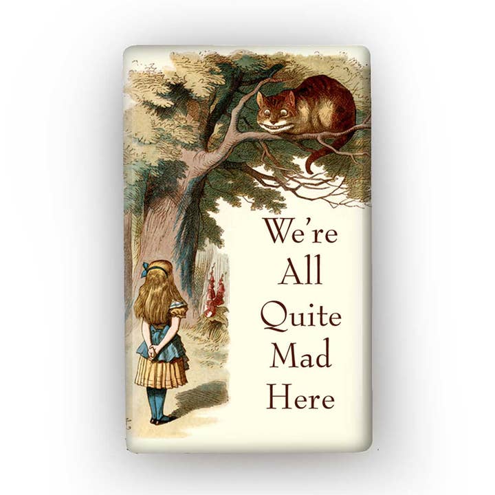 Imán plano reciclado de Alicia en Wonderladnd All Mad USA para venta al por mayor de Lucy Lu Designs