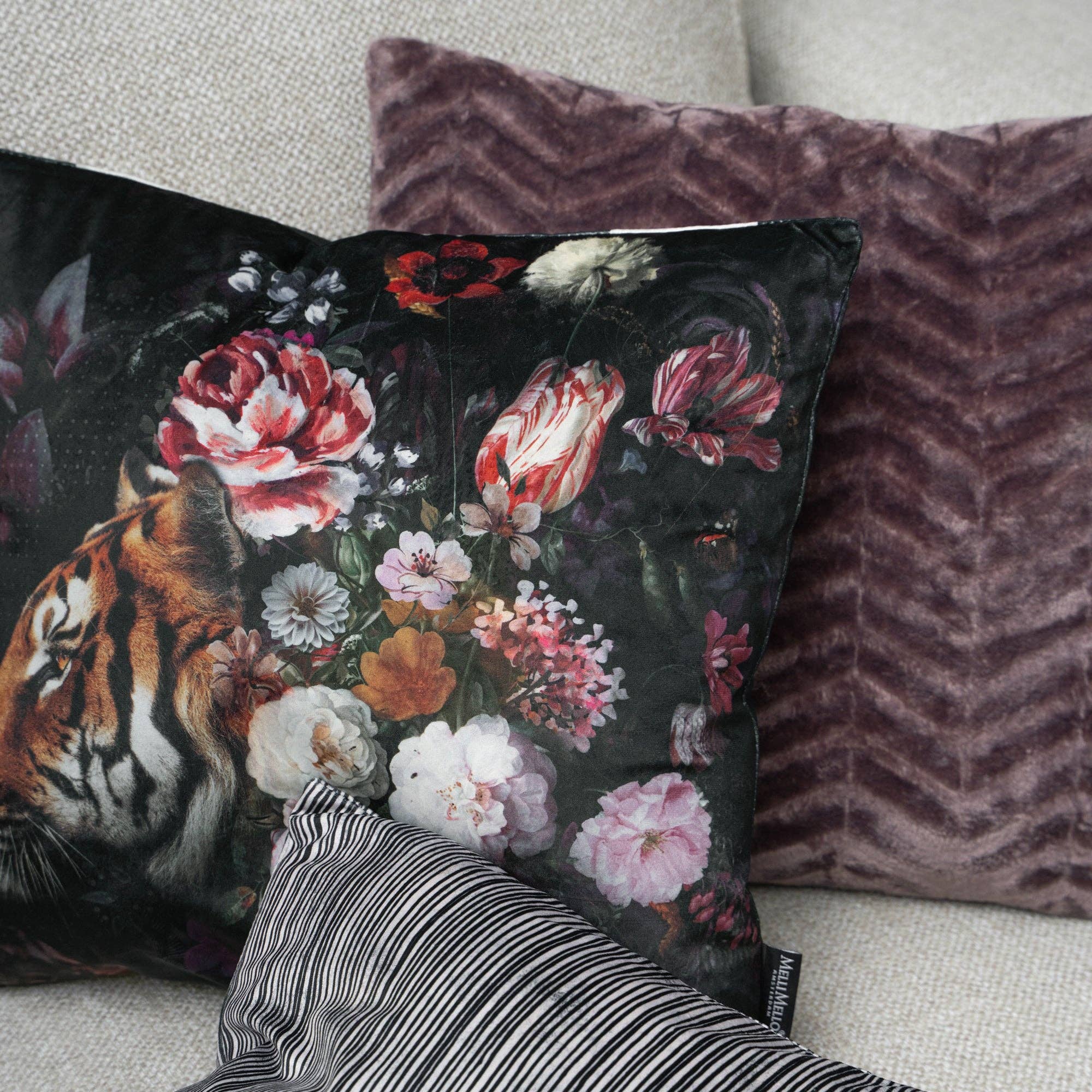 Melli Mello - Wholesale Throw/Decorative Pillow - Melli Mello Wild Beauty Sierkussen Zwart/Kleurrijk6