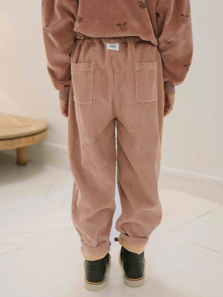 Alte rosafarbene Carrot Corderoy-Hose für den Großhandel von Studio Bohème Paris