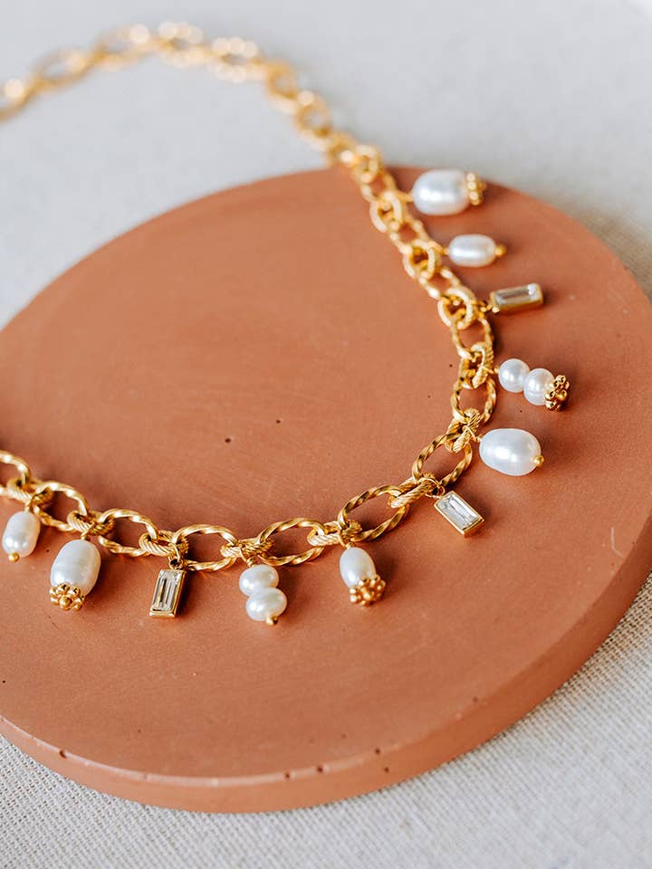 Collier Éléa - Perles d’eau douce pour la vente par SIKA BIJOUX