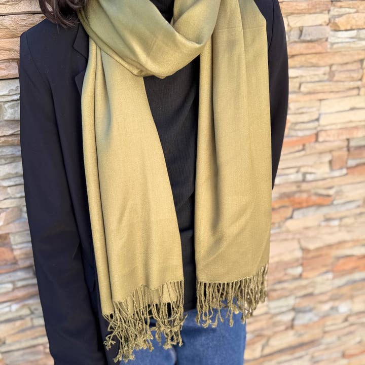 Maison Unik Accessoires - Wholesale Scarf - Women's - Solid satin stole – 100% viscose – 70x180 cm -women3