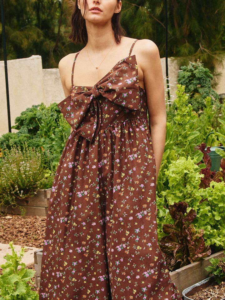 Jumpsuit met wijde pijpen en strik op de achterkant voor wholesale door Lara Daisy