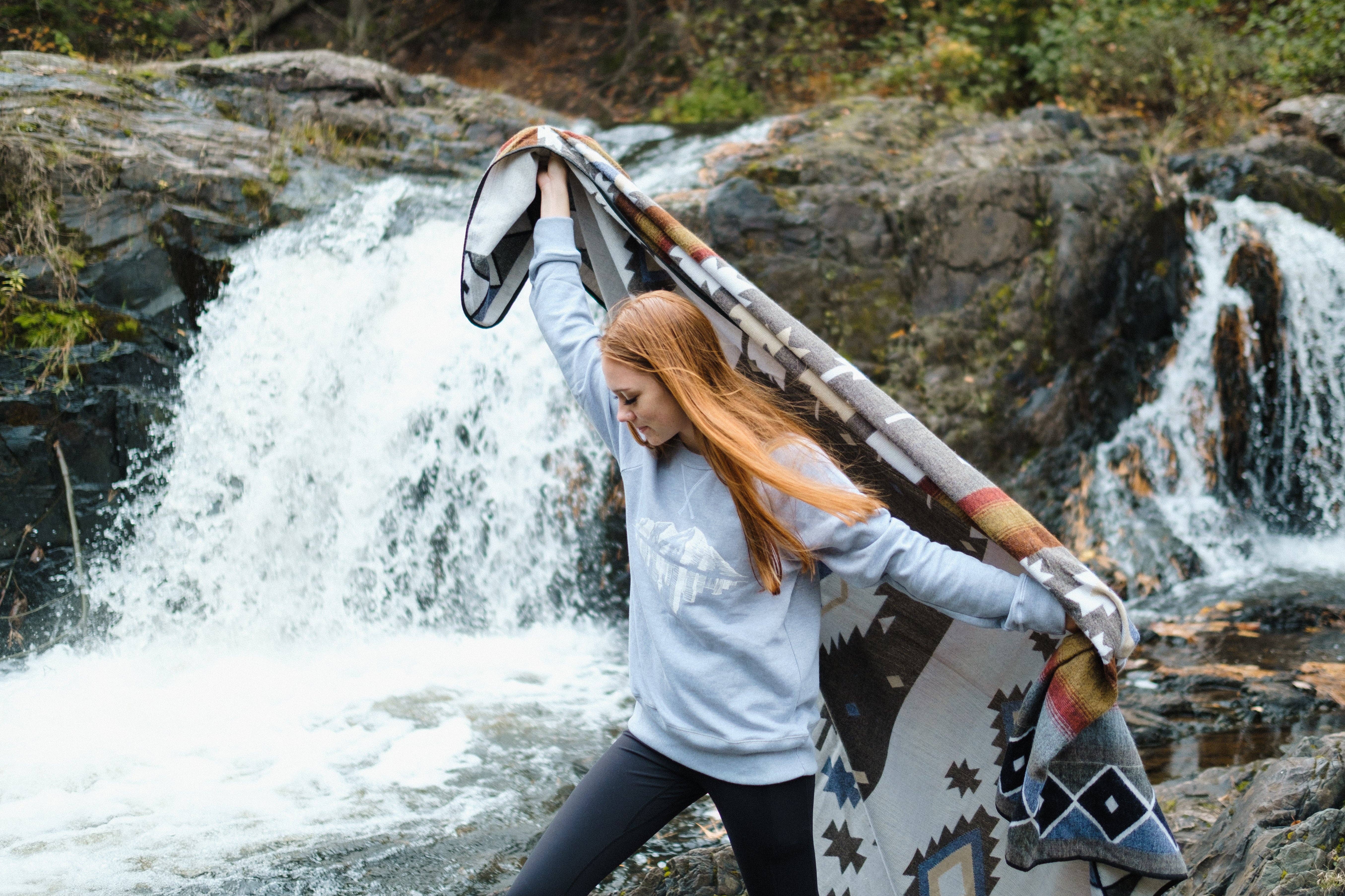 Wylde Brigade – Großhandel Überwurfdecke – Cotacachi Azteken Wende-Decke9