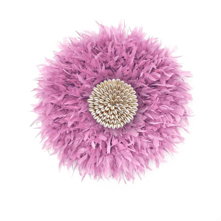 Juju Hat Rose Avec Coquillages Juju Hat Plumes pour la vente par Geometrik Design