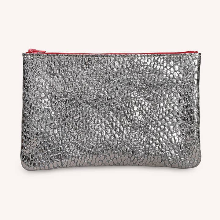 Flache Reißverschlusstasche L aus recyceltem Leder. für den Großhandel von Bandit Manchot