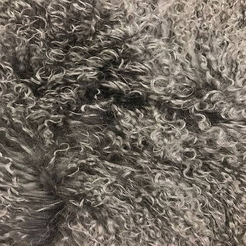 Chesterfield Leather – Großhandel Zierkissen – Charcoal Tibetisches Lammkissen2