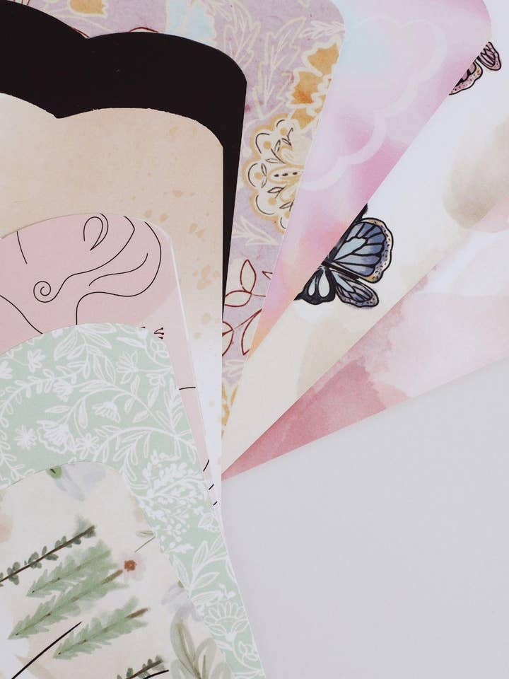 Pack Of 10 Scalloped Inserts Disc © Planner (Reverie) for wholesale by Go Getter Girl Company