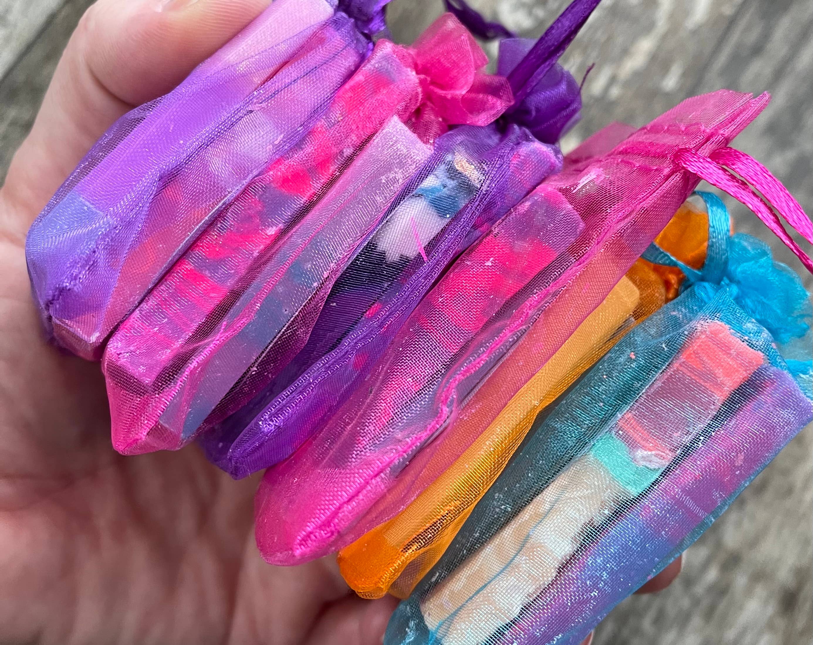 Everly Sunshine a Traveling Soapery - Wholesale Zeepblok - Sample tassen1