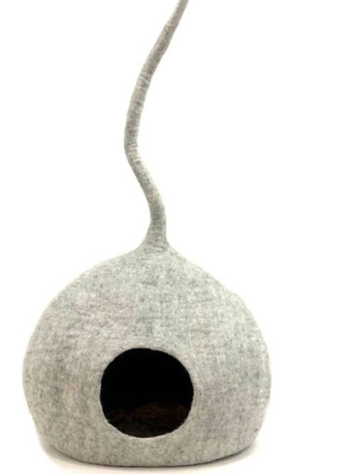 Grotte pour chat en laine feutrée - Maison pour chat ronde et écologique pour la vente par Woollyfelt