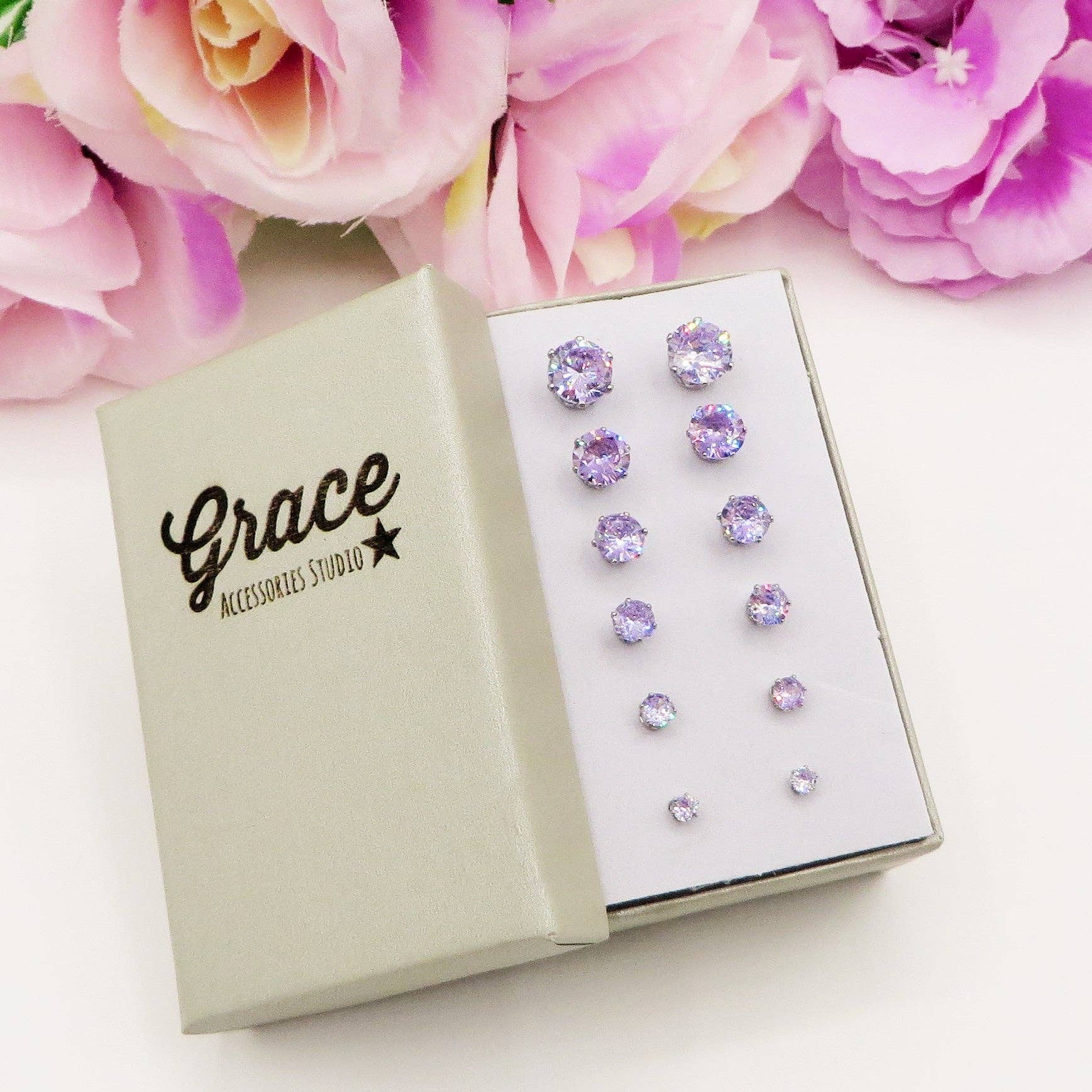 Daemon srls - Wholesale Sieradenset - Set van 6 paar roestvrijstalen oorknopjes met kubieke zirkonia – 12 stuks, 8 kleurvarianten1