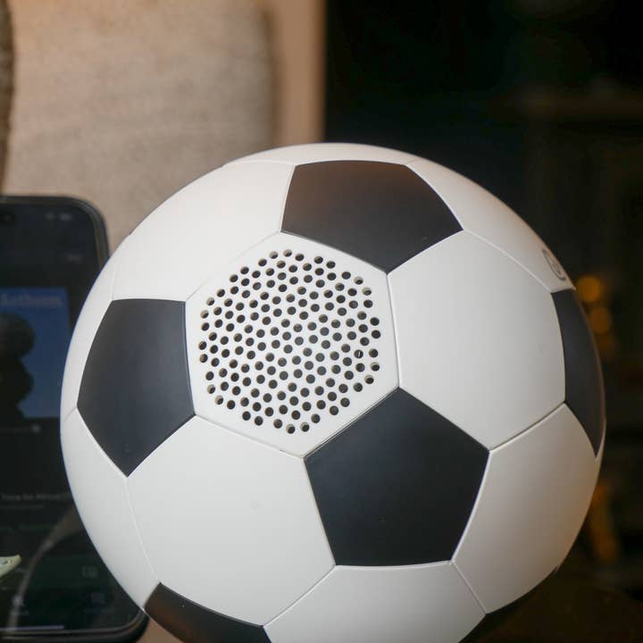 Steepletone UK Ltd – wholesale Speakers – Football Bluetooth Speaker 4