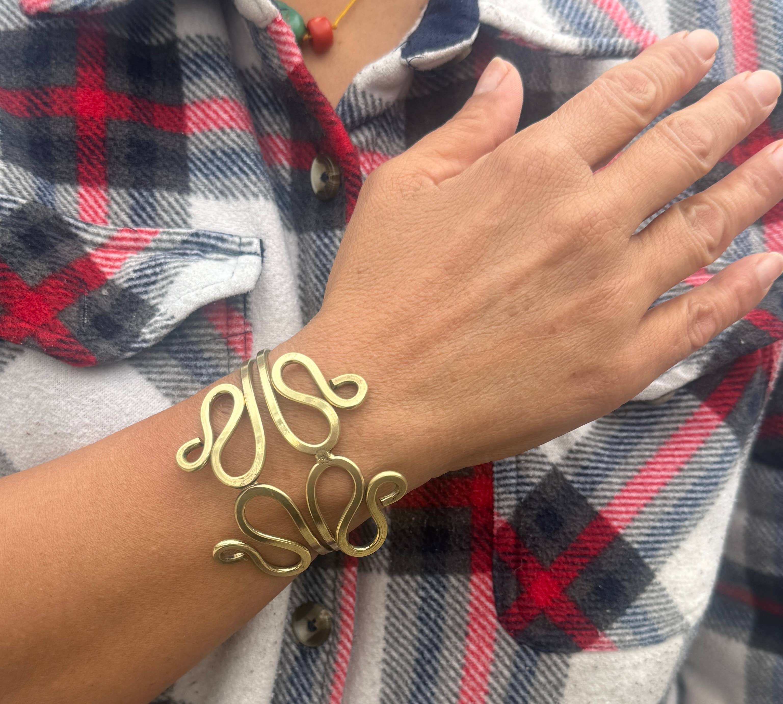 Lungta Imports - Vendita all'ingrosso Bracciale a polsino - Braccialetto a polsino fatto a mano, design vintage, hippie, gitano etnico1