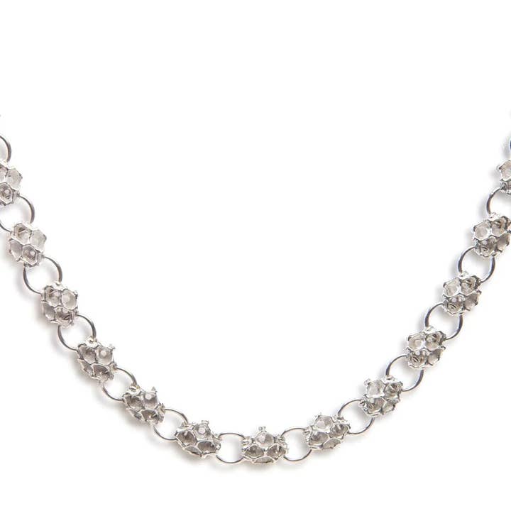 Catena Bright Pinecone per la vendita all'ingrosso da parte di Merzatta