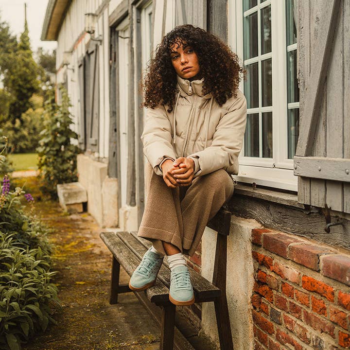 N'GO Shoes - Wholesale Lifestyle Sneakers - Unisex - Saigon Suede '24 low-top sneakers in light blue suede and gum
6