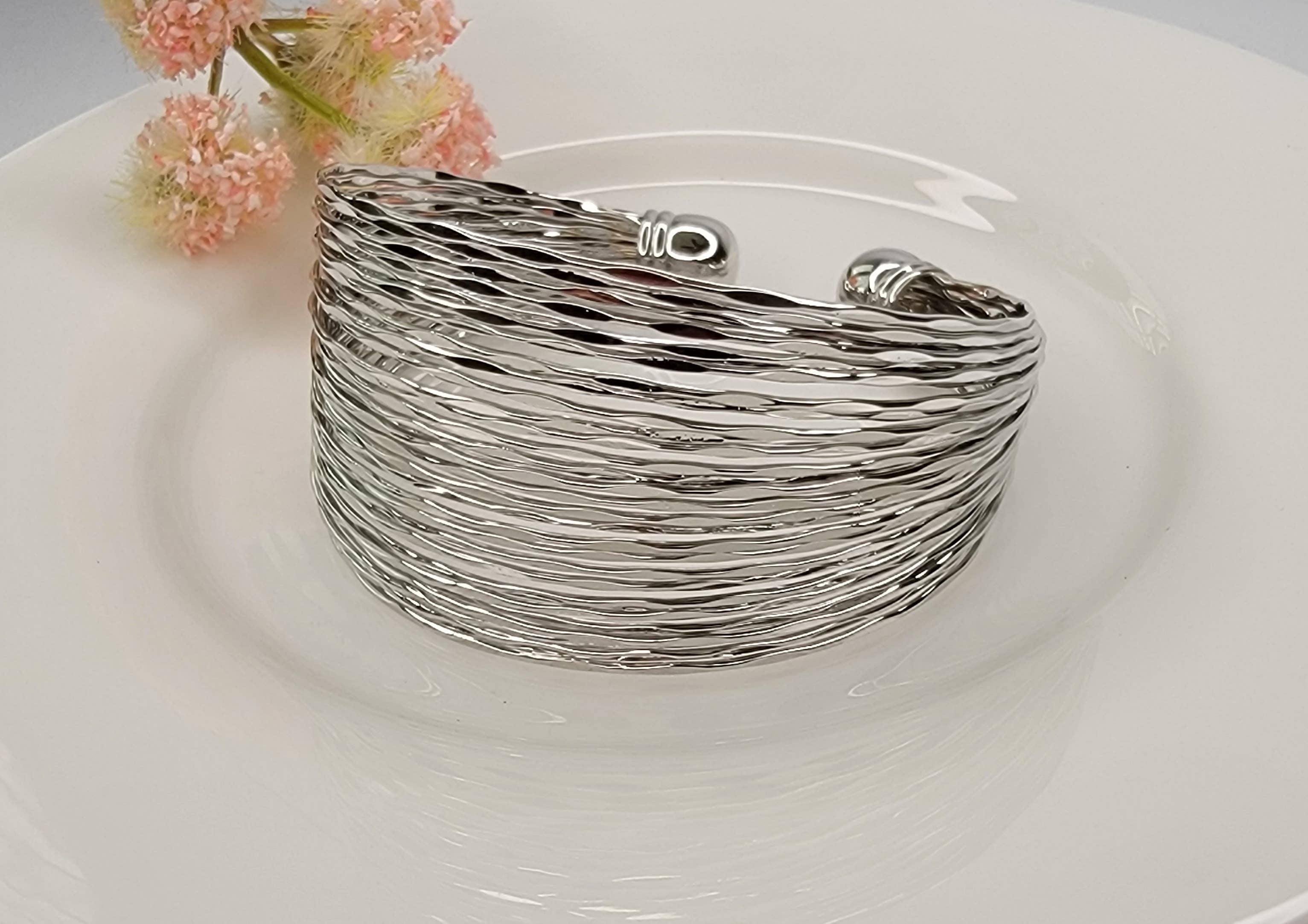 BETTYOH INC – wholesale Länkar och kedjearmband – FLERTRÅDIGT JUSTERBART ARMBAND.4