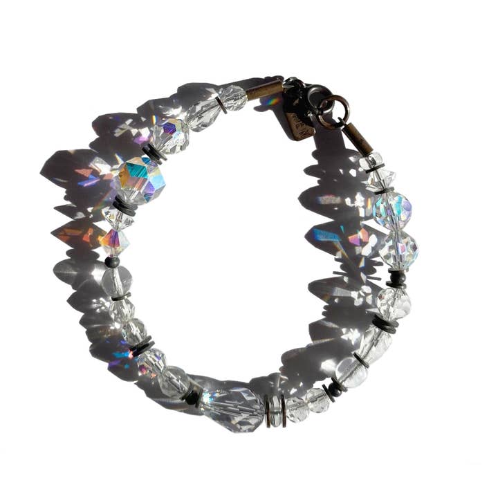 AMNESI ARMBÅND - ØSTRIGSKE KRYSTAL, TJEKKISK GLAS, BRONZE for engroshandel hos Owen Glass Collection