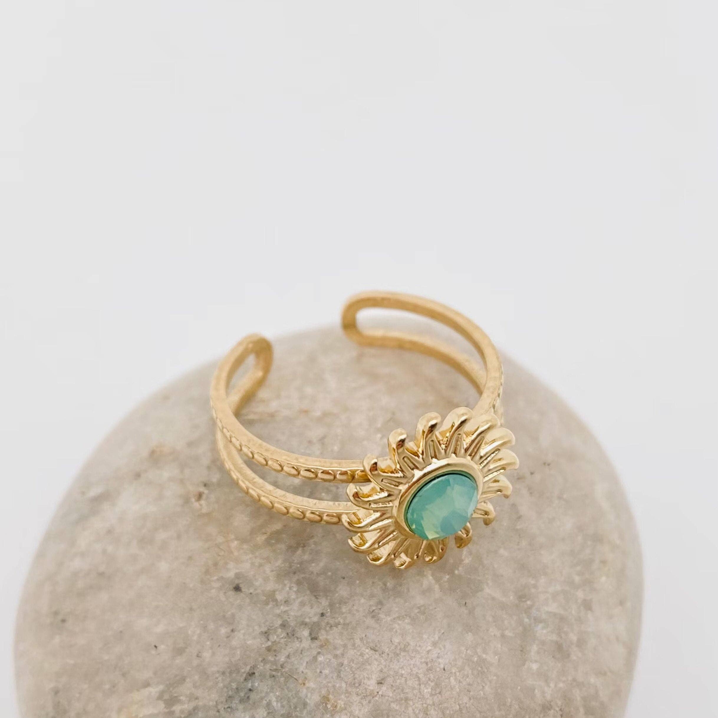 Mio Queena - Wholesale Single Stone/Solitaire Ring - Stainless Steel Inlaid  Stone Gold-plated Rings - FGS/CS13