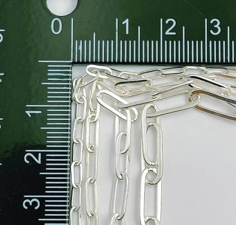 Beads Creation – Großhandel Bastelzubehör – Glänzende silberne Büroklammerkette von Foot, ovale Gliederkette, CH1084