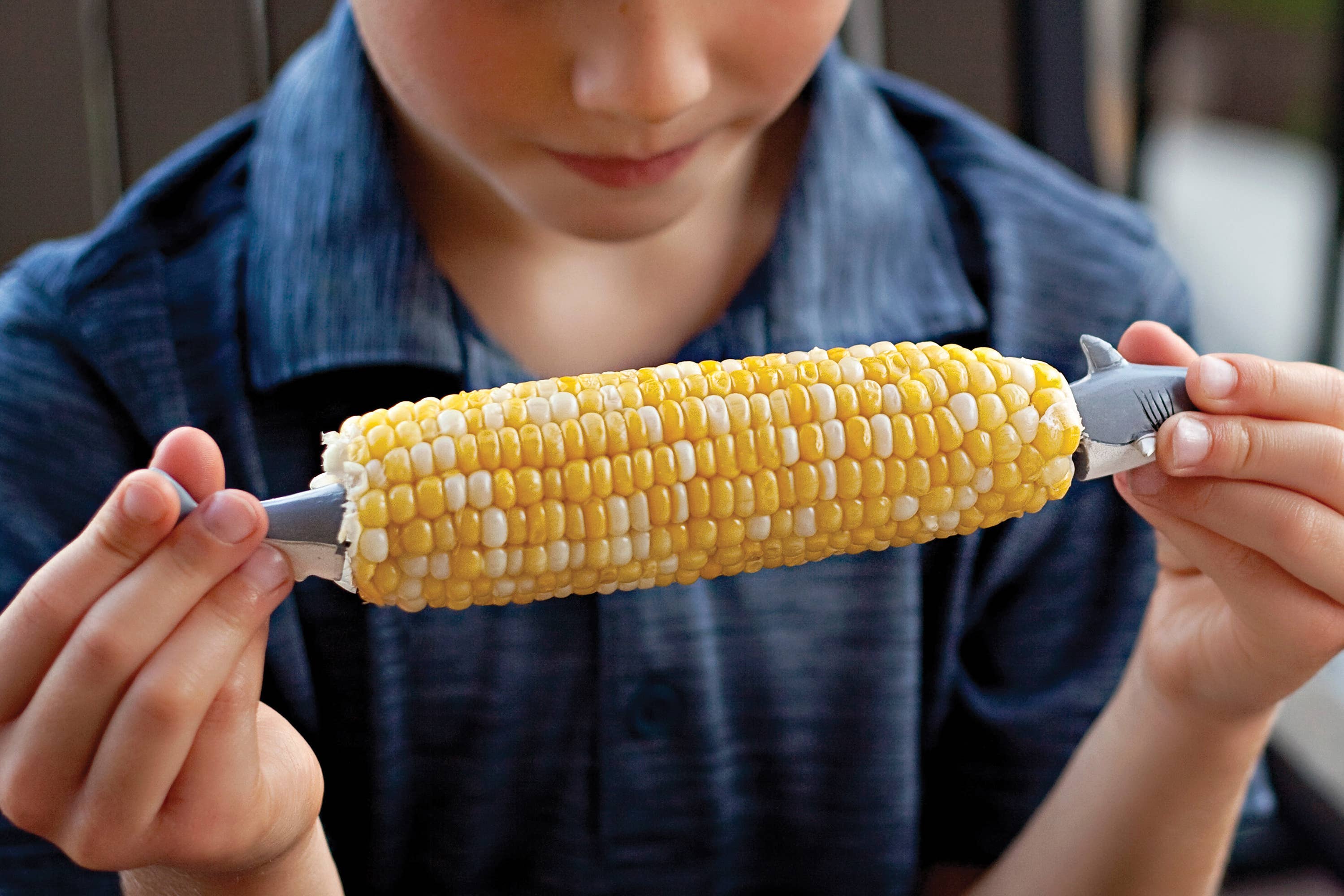 Fox Run Brands - Wholesale Corn Holders/Tools - Outset Shark Corn Holders, Set 8, 1.38" x 5" x 7"4