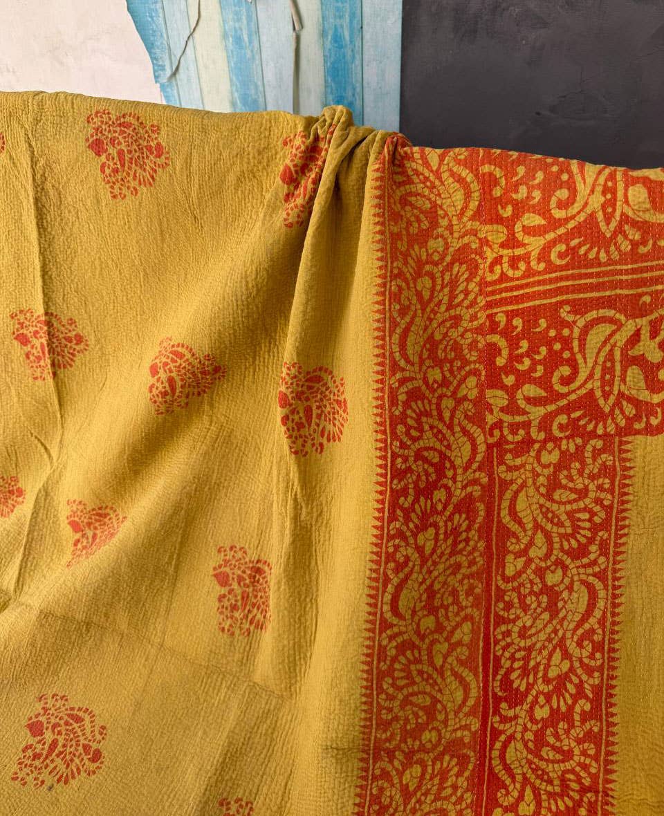 bhavnas boutique - Wholesale Quilt - Old Antique Kantha Quilts Bedspreads Vintage Cotton Coverlet1