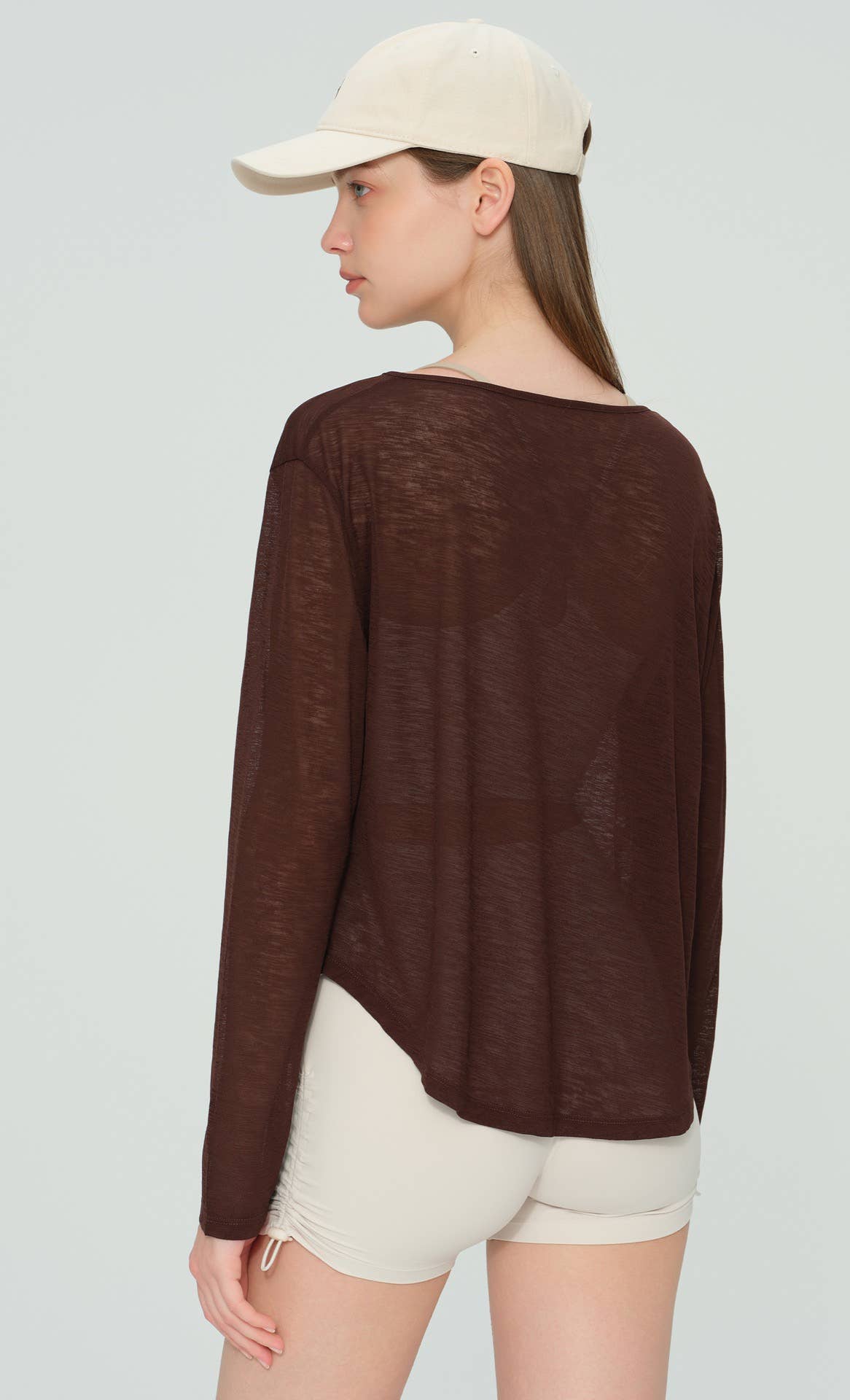 91thelabel - Vendita all'ingrosso Maglia sportiva - Donna - Copriabito Attivo Trasparente a Vestibilità Ampia Calin4