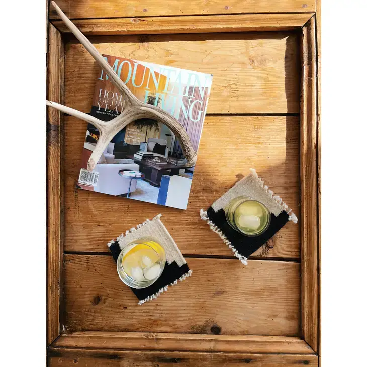 Selva Studio - Vendita all'ingrosso Sottobicchiere - Set di 4 sottobicchieri Cascada tessuti a mano neri1