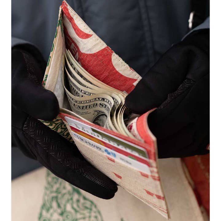 Malia Designs - Wholesale Wallet - Men's - Slim Bifold Wallet - Men's Trendy Wallet - Large Serpent