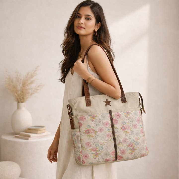 Bolso Mensajero de Lona Reciclada y Cuero con Estrella | Hecho a Mano para venta al por mayor de Hopofly Bags