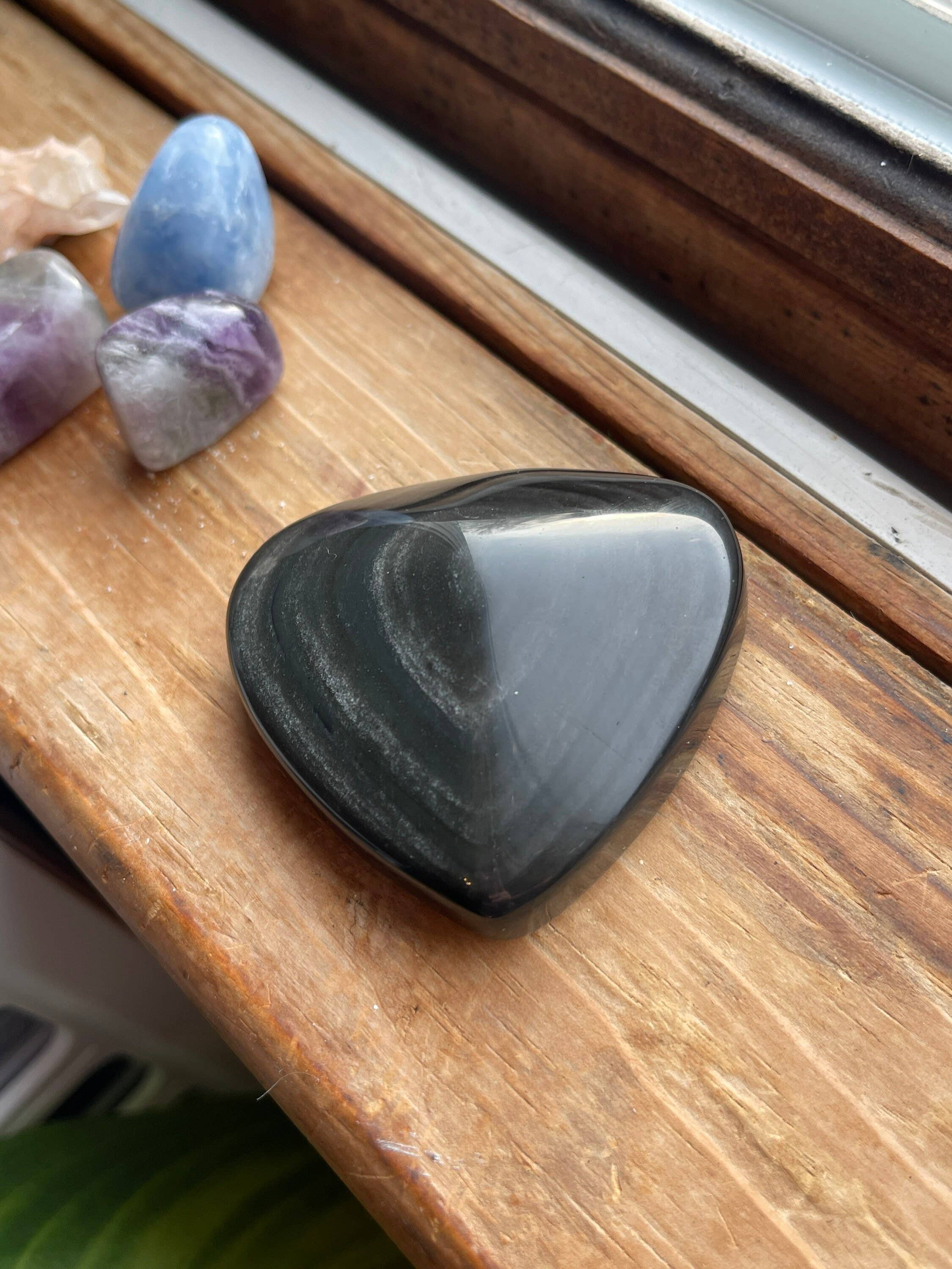 Tumbledshop - Wholesale Spiritual Stone/Crystal - Rainbow Obsidian Polished Crystal Heart Triangle Shaped Ston6