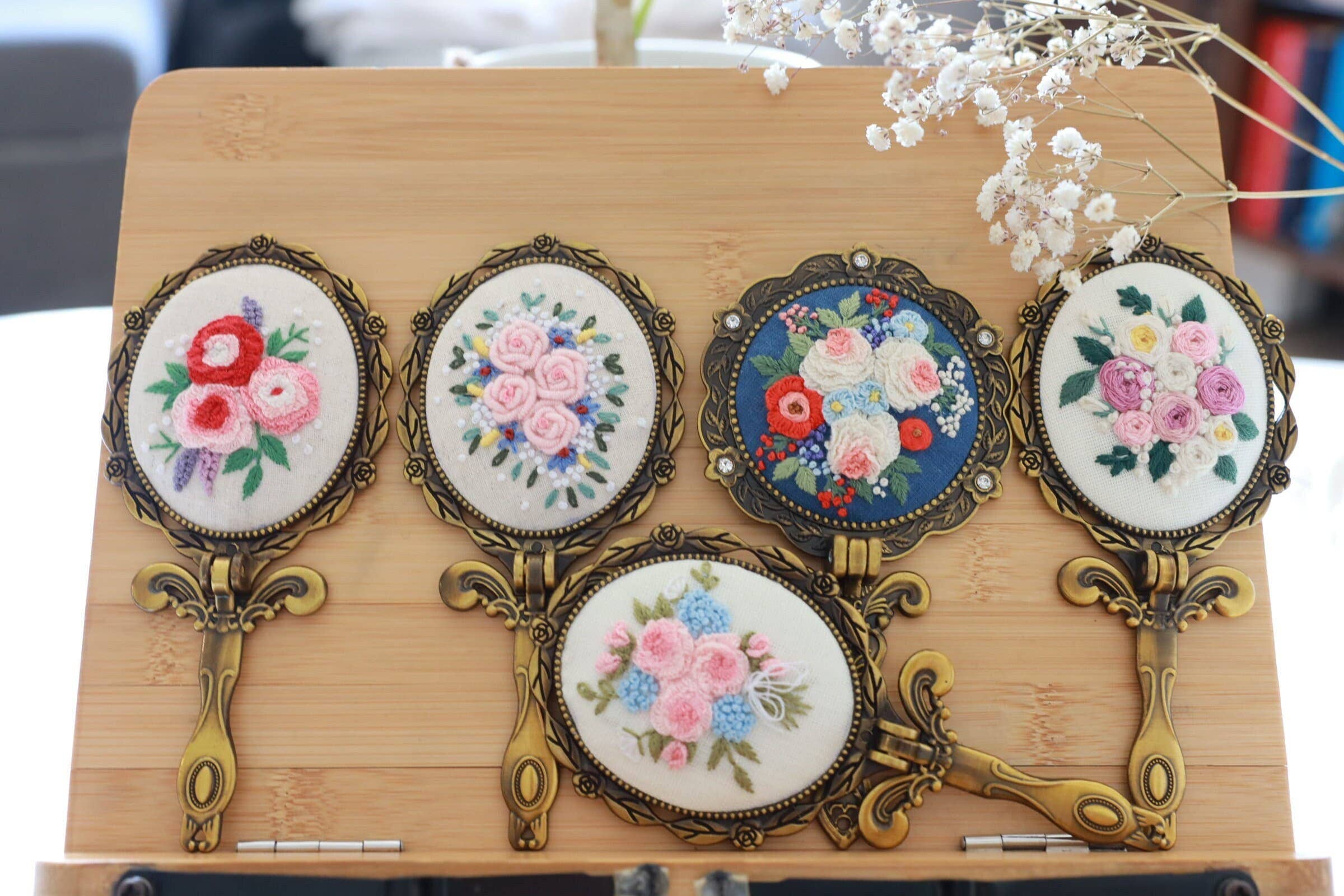 Finer Embroidery – wholesale Compact mirror – Vintage Embroidered Compact Mirror3