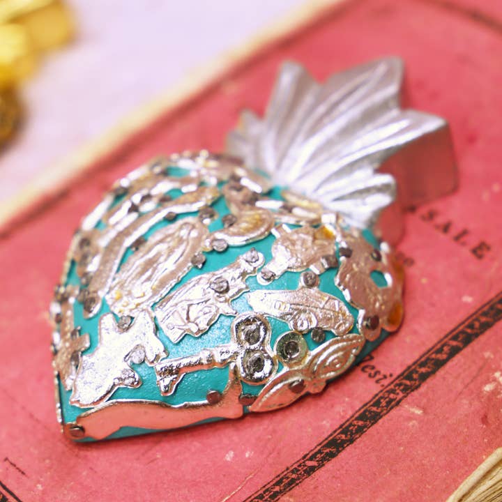 Mini Sacred Heart in Mexican handmade wood with ex vota for wholesale by PINK PAMPAS