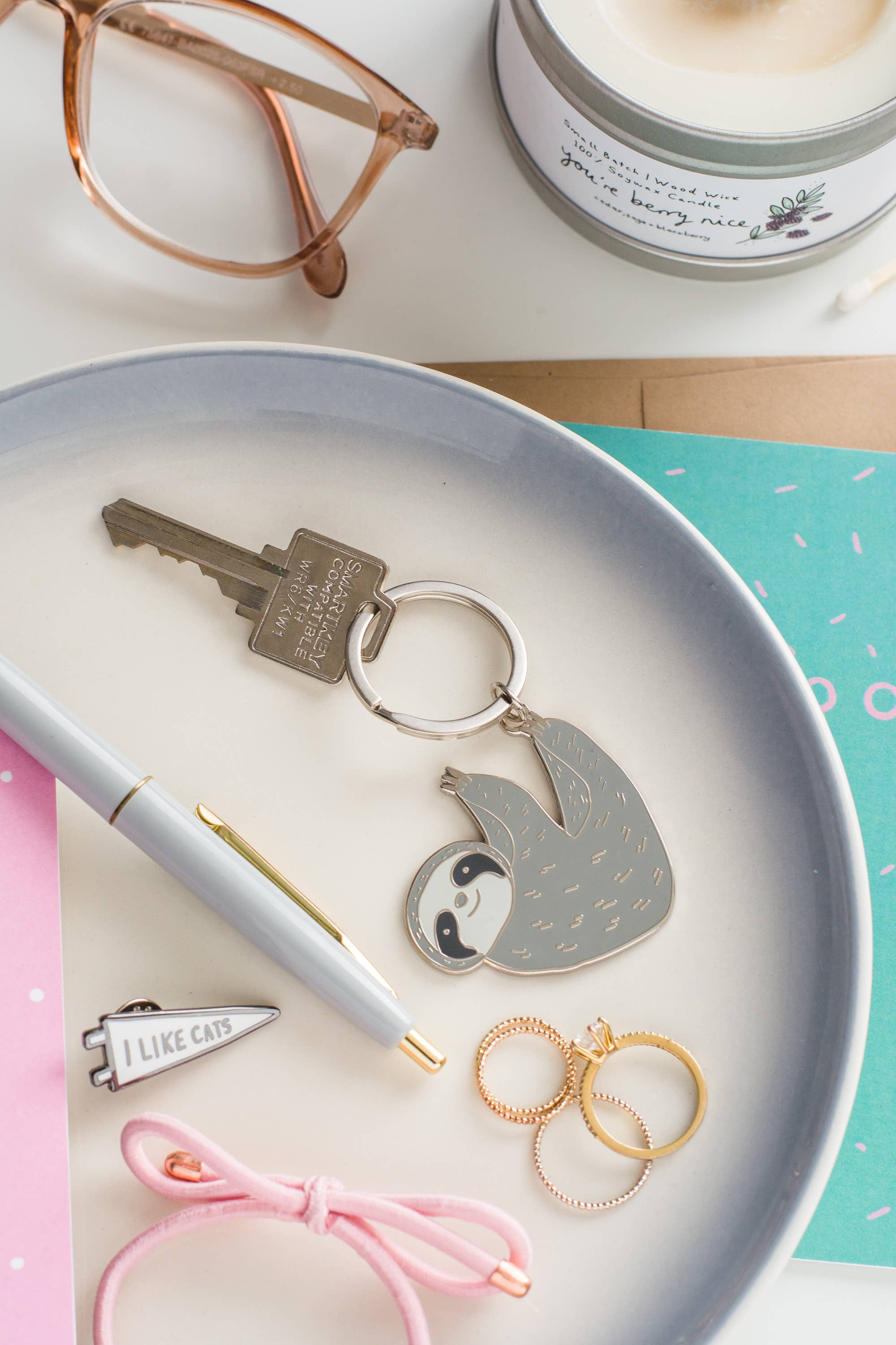 Little May Papery - Wholesale Keychain - Women's - Sloth Enamel Keychain1