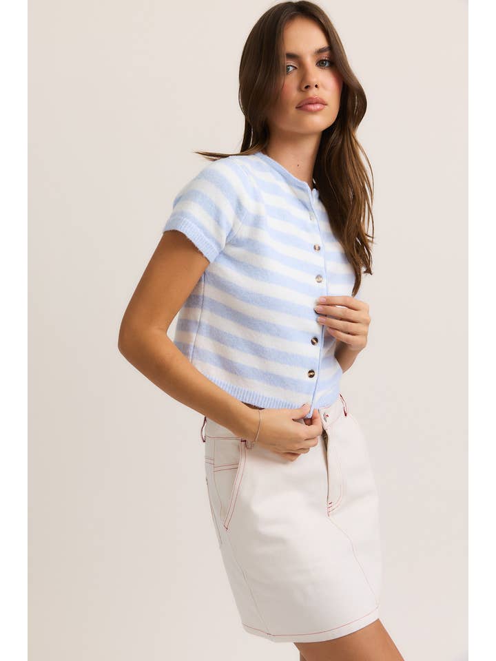 LE LIS - Wholesale Knit Sweater - Women's - SHORT SLEEVE ROUND NECK STRIPED SOFT SWEATER CROP TOP1