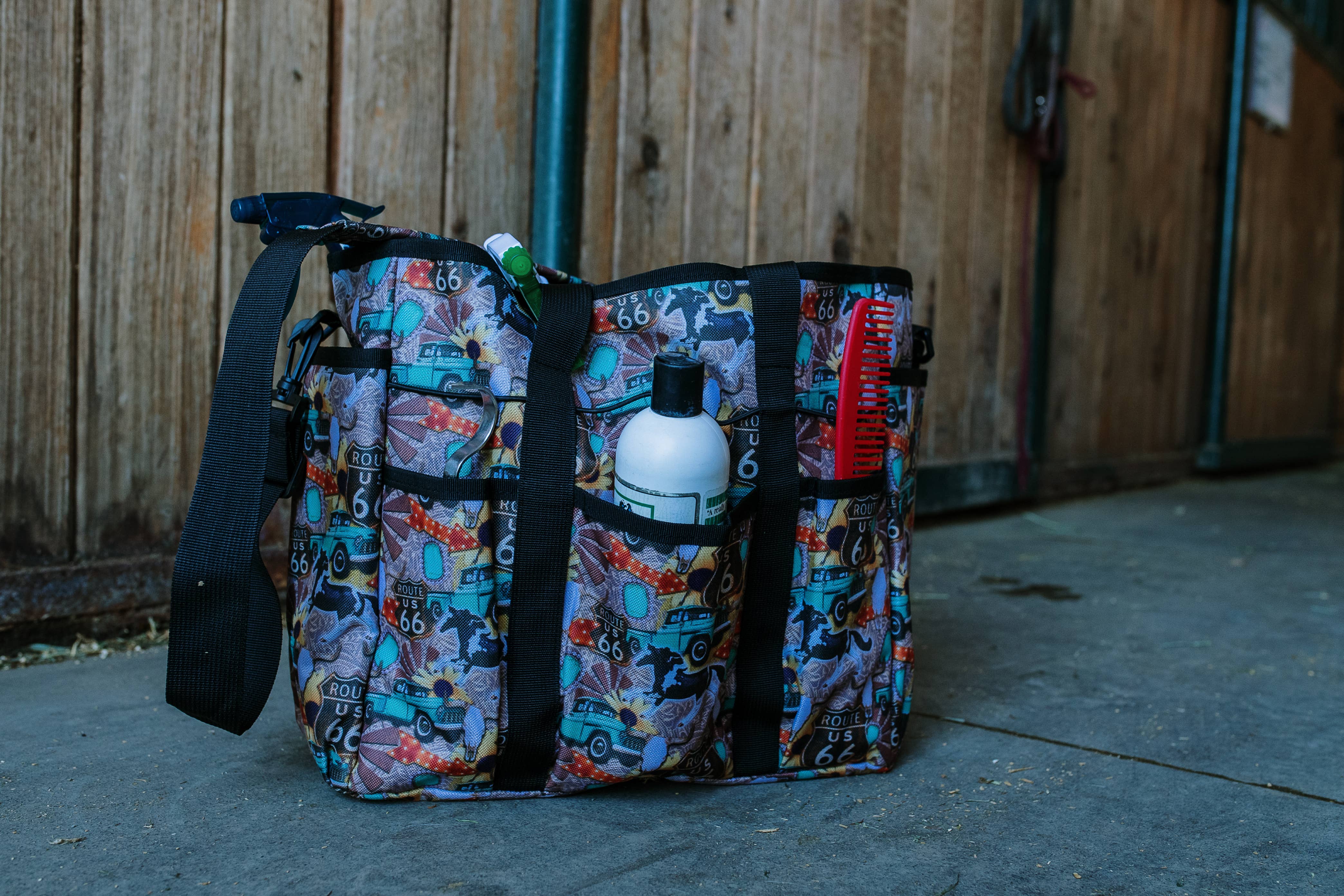 Schulz Equine - Venta al por mayor Equipamiento de equitación - Bolsa para equipo de aseo2