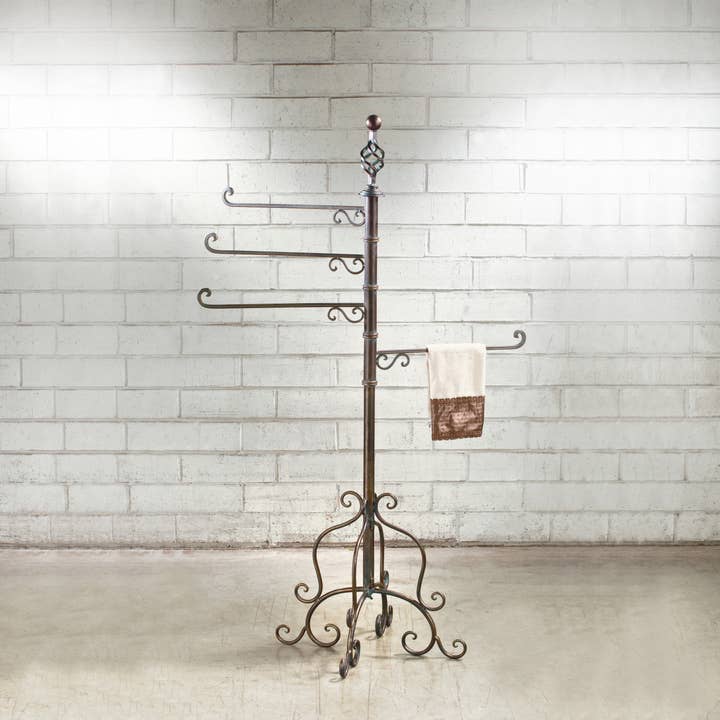 Tripar International - Wholesale Coat Rack - 4 Arm Metal Swivel Rack