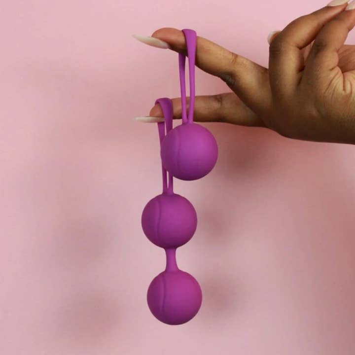 Voodoo Classic Kegel Ball Kit for wholesale by Voodoo