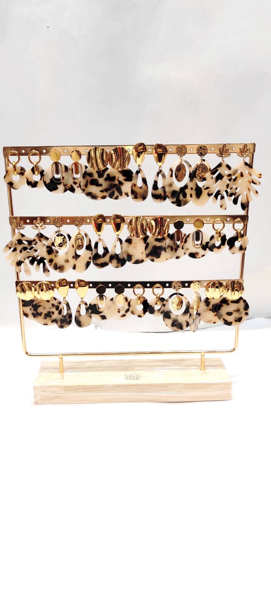 LOLO & YAYA - Wholesale Retailer Display - Jewelry - Wild Jungle—Display of 18 pairs of earrings0