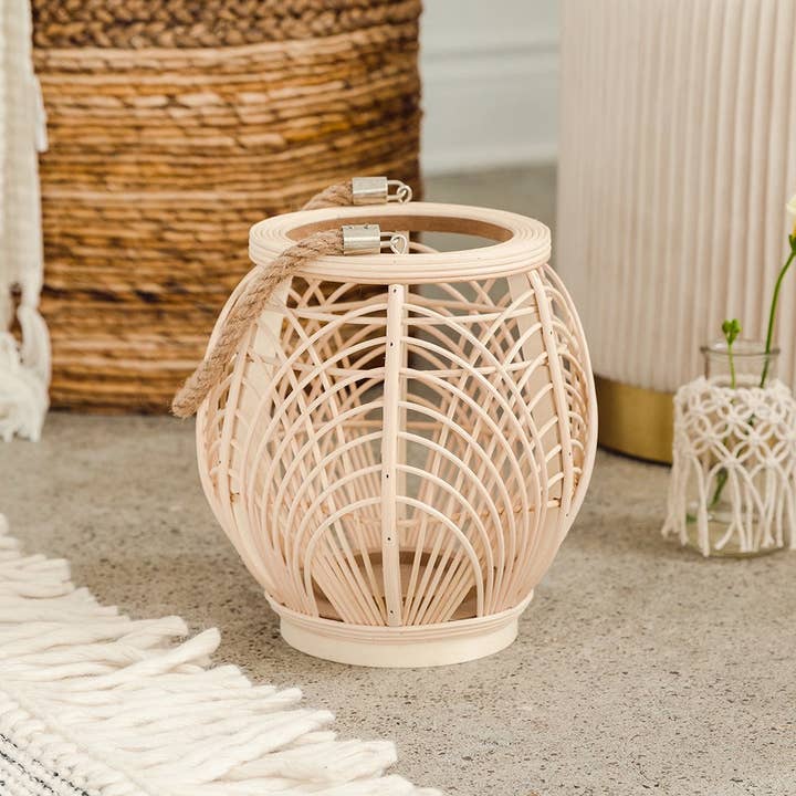 Weddingstar Inc. - Venta al por mayor Faroles - Farol colgante natural grande, ratán y cristal